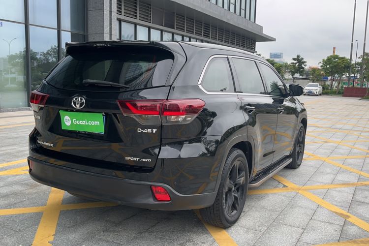 Used Toyota Highlander 2018 2.0T Four-Wheel Drive Knight Edition 7 Seats China VI Standard Rear Right 45 Deg
