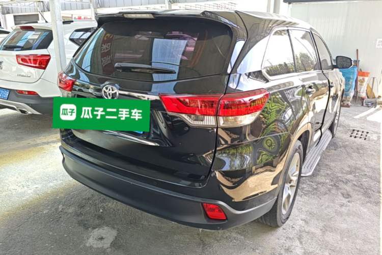 Used Toyota Highlander 2018 2.0T Four-Wheel Drive Luxury Edition 7 Seats China V Emission Standard Rear Right 45 Deg