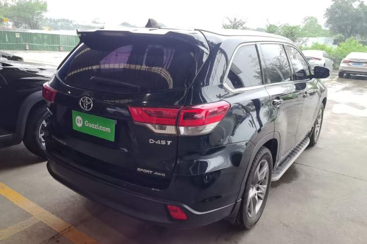 Used Toyota Highlander 2018 2.0T Four-Wheel Drive Luxury Version 7 Seats China VI Standard Rear Right 45 Deg