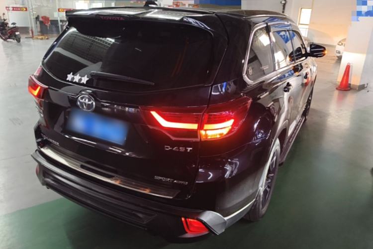 Used Toyota Highlander 2018 2.0T Four-Wheel Drive Knight Edition 7 Seats China VI Standard Rear Right 45 Deg