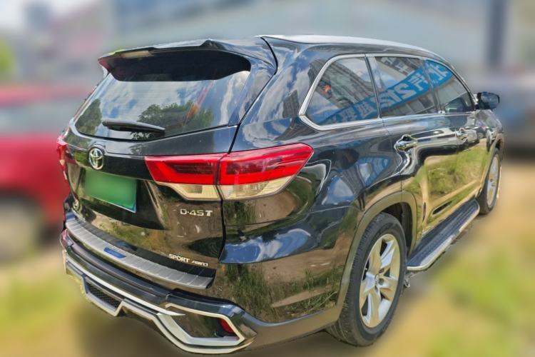 Used Toyota Highlander 2018 2.0T Four-Wheel Drive Luxury Edition 7 Seats China V Emission Standard Rear Right 45 Deg