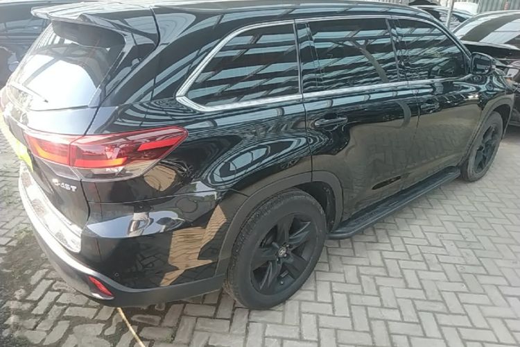 Used Toyota Highlander 2018 2.0T Four-Wheel Drive Knight Edition 7 Seats China VI Standard Rear Right 45 Deg