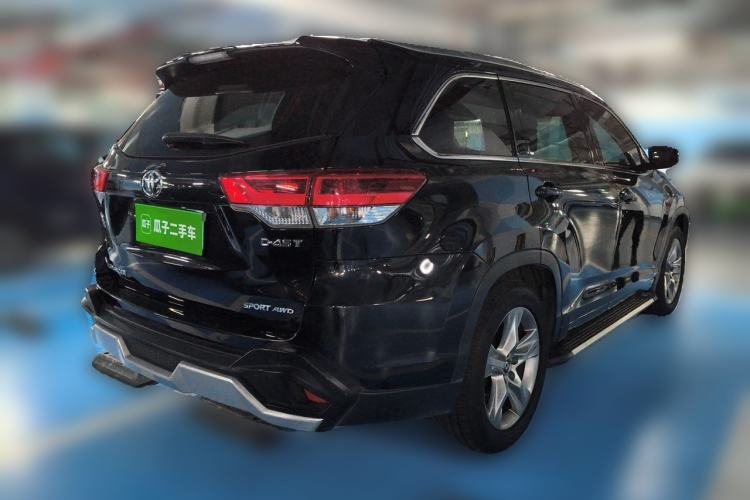 Used Toyota Highlander 2018 2.0T Four-Wheel Drive Luxury Edition 7 Seats China V Emission Standard Rear Right 45 Deg