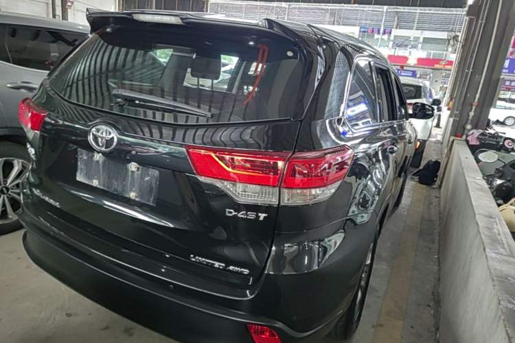 Used Toyota Highlander 2018 2.0T Four-Wheel Drive Ultimate Edition 7-Seater Emission Standard China V Rear Right 45 Deg