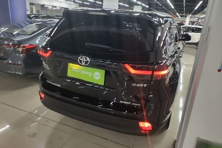 Used Toyota Highlander 2018 2.0T Four-Wheel Drive Luxury Edition 7 Seats China V Emission Standard Rear Right 45 Deg