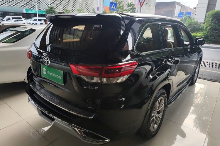 Used Toyota Highlander 2018 2.0T Four-Wheel Drive Elite Edition 7 Seats China V Standard Rear Right 45 Deg
