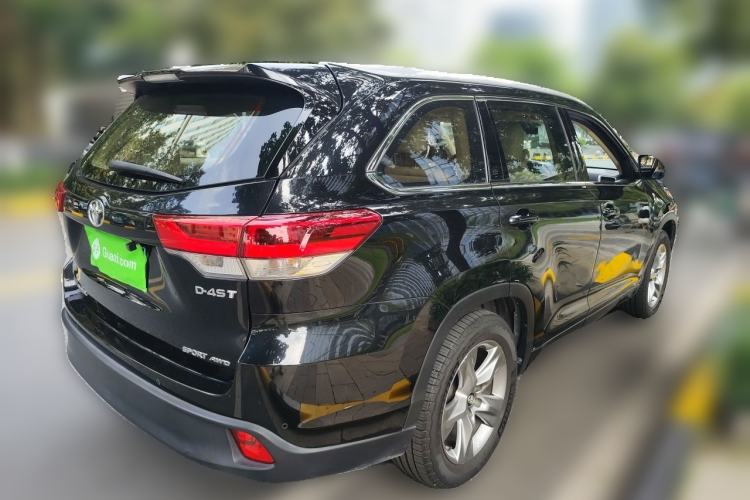Used Toyota Highlander 2018 2.0T Four-Wheel Drive Luxury Edition 7 Seats China V Emission Standard Rear Right 45 Deg