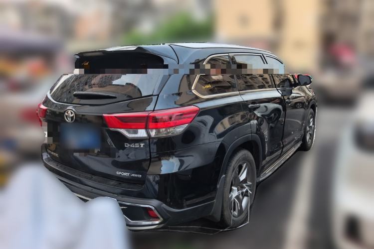 Used Toyota Highlander 2018 2.0T Four-Wheel Drive Luxury Edition 7 Seats China V Emission Standard Rear Right 45 Deg