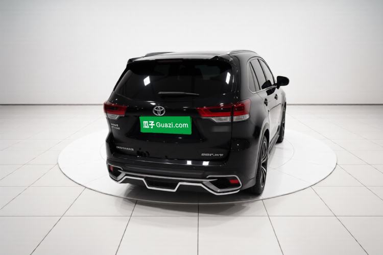 Used Toyota Highlander 2018 2.0T Four-Wheel Drive Luxury Edition 7 Seats China V Emission Standard Rear