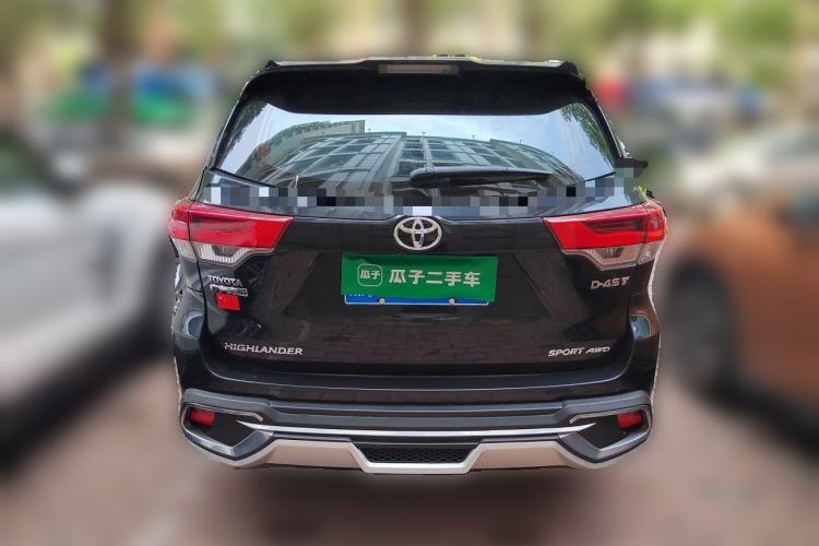 Used Toyota Highlander 2018 2.0T Four-Wheel Drive Luxury Edition 7 Seats China V Emission Standard Rear