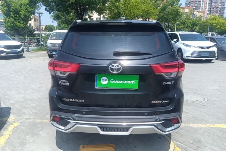 Used Toyota Highlander 2018 2.0T Four-Wheel Drive Luxury Edition 7 Seats China V Emission Standard Rear