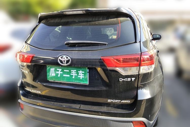 Used Toyota Highlander 2018 2.0T Four-Wheel Drive Luxury Version 7 Seats China VI Standard Rear