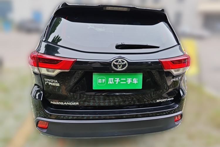 Used Toyota Highlander 2018 2.0T Four-Wheel Drive Luxury Version 7 Seats China VI Standard Rear