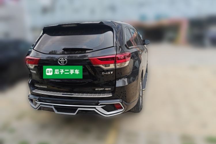 Used Toyota Highlander 2018 2.0T Four-Wheel Drive Luxury Edition 7 Seats China V Emission Standard Rear