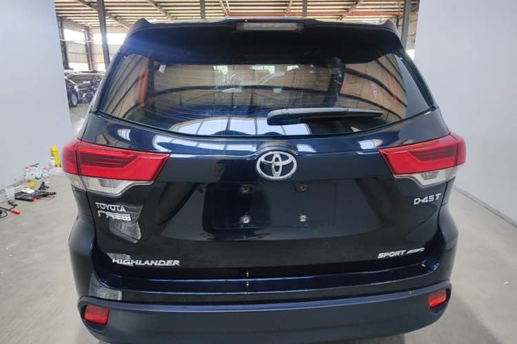 Used Toyota Highlander 2018 2.0T Four-Wheel Drive Luxury Edition 7 Seats China V Emission Standard Rear