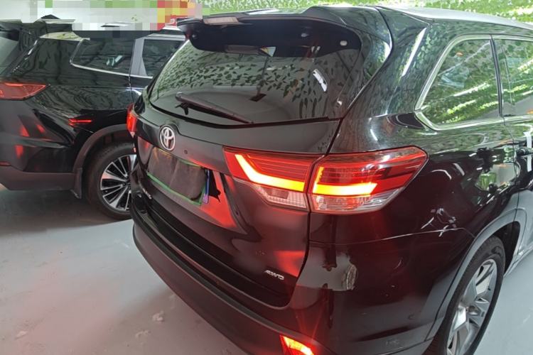 Used Toyota Highlander 2018 2.0T Four-Wheel Drive Prestige Version 7 Seats China VI Standard Rear