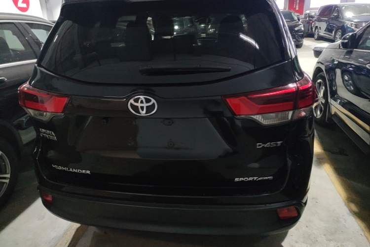 Used Toyota Highlander 2018 2.0T Four-Wheel Drive Luxury Version 7 Seats China VI Standard Rear