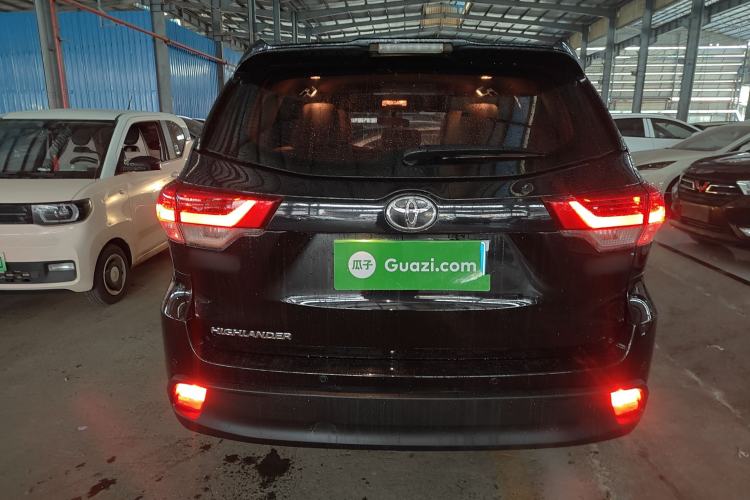 Used Toyota Highlander 2018 2.0T Two-Wheel Drive Elite Version 5 Seats China VI Standard Rear