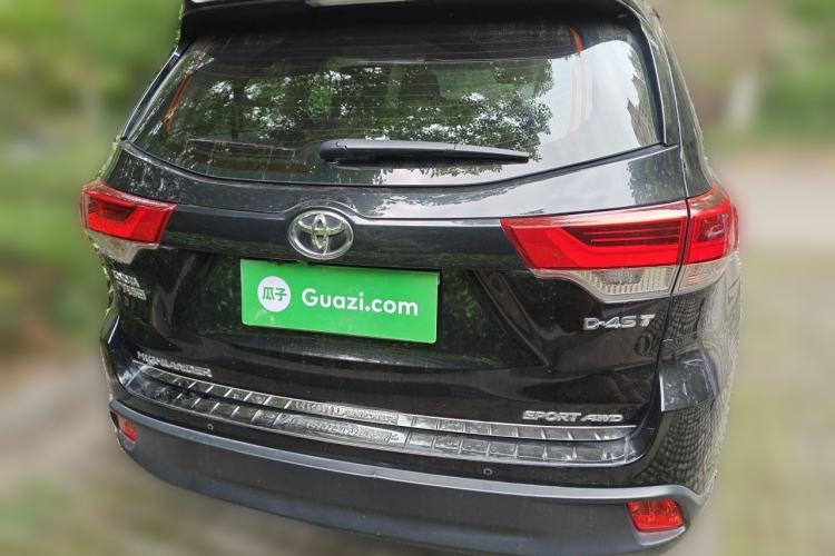 Used Toyota Highlander 2018 2.0T Four-Wheel Drive Luxury Edition 7 Seats China V Emission Standard Rear