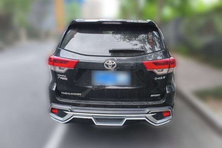 Used Toyota Highlander 2018 2.0T Two-Wheel Drive Luxury Edition 7 Seats China VI Standard Rear