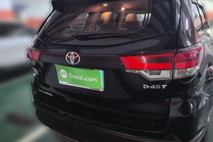Used Toyota Highlander 2018 2.0T Two-Wheel Drive Elite Version 5 Seats China VI Standard Rear