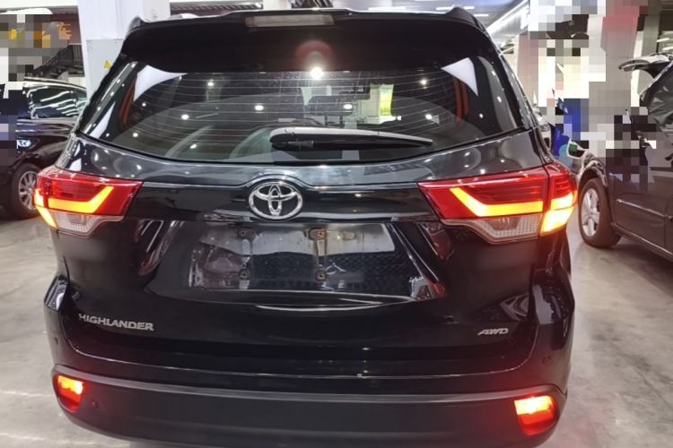Used Toyota Highlander 2018 2.0T Four-Wheel Drive Elite Edition 7 Seats China VI Standard Rear