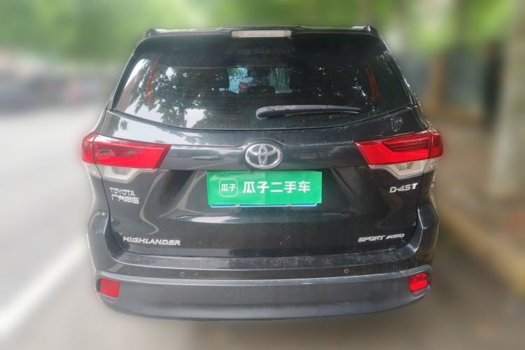 Used Toyota Highlander 2018 2.0T Four-Wheel Drive Luxury Edition 7 Seats China V Emission Standard Rear