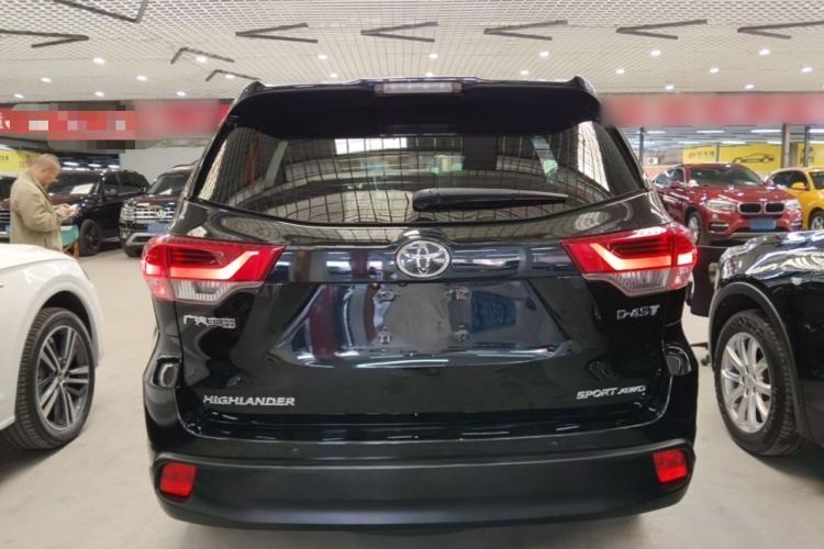 Used Toyota Highlander 2018 2.0T Four-Wheel Drive Luxury Version 7 Seats China VI Standard Rear