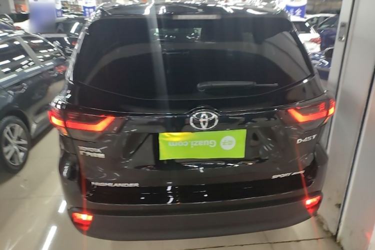 Used Toyota Highlander 2018 2.0T Four-Wheel Drive Luxury Edition 7 Seats China V Emission Standard Rear