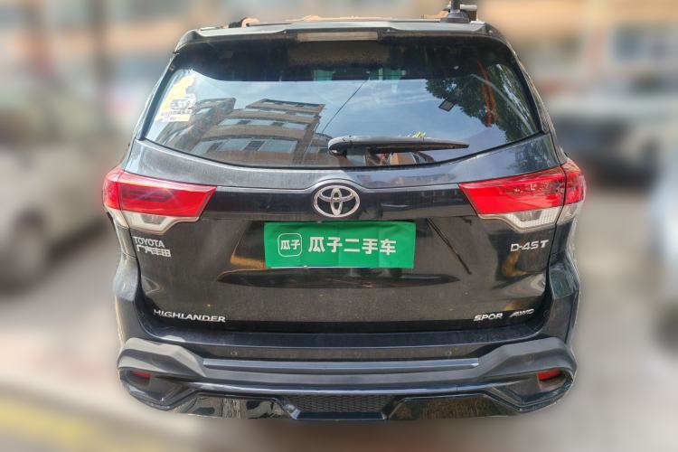 Used Toyota Highlander 2018 2.0T Four-Wheel Drive Luxury Edition 7 Seats China V Emission Standard Rear