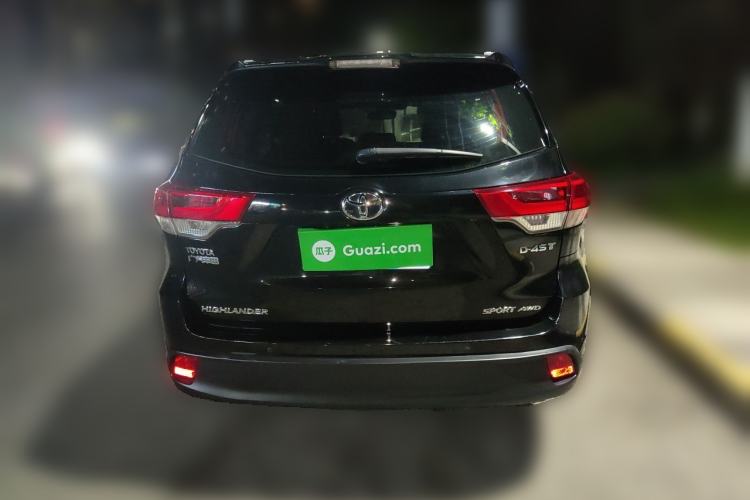 Used Toyota Highlander 2018 2.0T Four-Wheel Drive Luxury Edition 7 Seats China V Emission Standard Rear