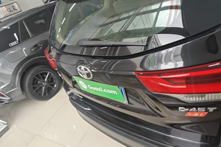 Used Toyota Highlander 2018 2.0T Two-Wheel Drive Elite Edition 7 Seats Emission Standard China V Rear