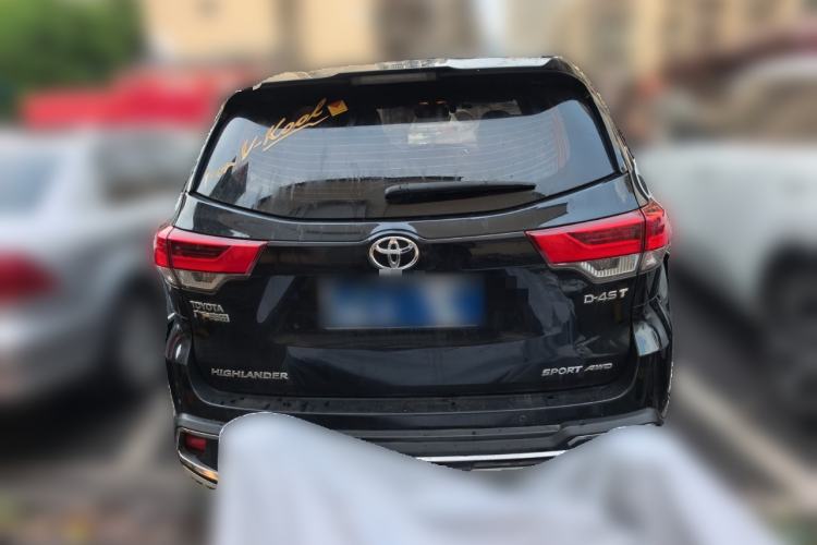 Used Toyota Highlander 2018 2.0T Four-Wheel Drive Luxury Edition 7 Seats China V Emission Standard Rear