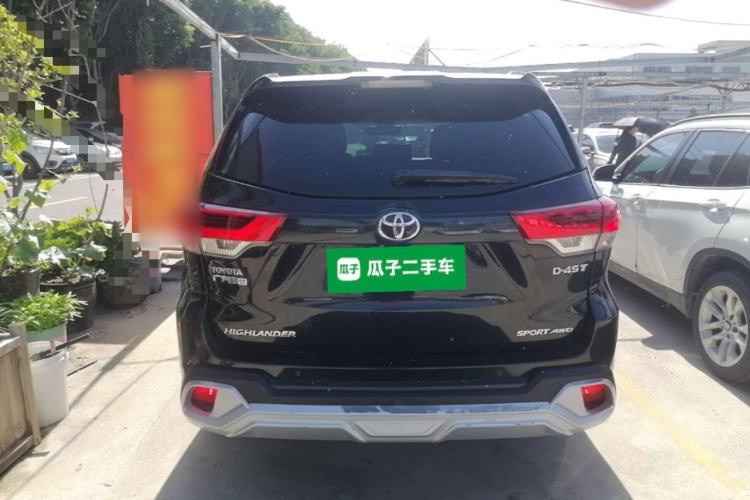 Used Toyota Highlander 2018 2.0T Four-Wheel Drive Luxury Edition 7 Seats China V Emission Standard Rear
