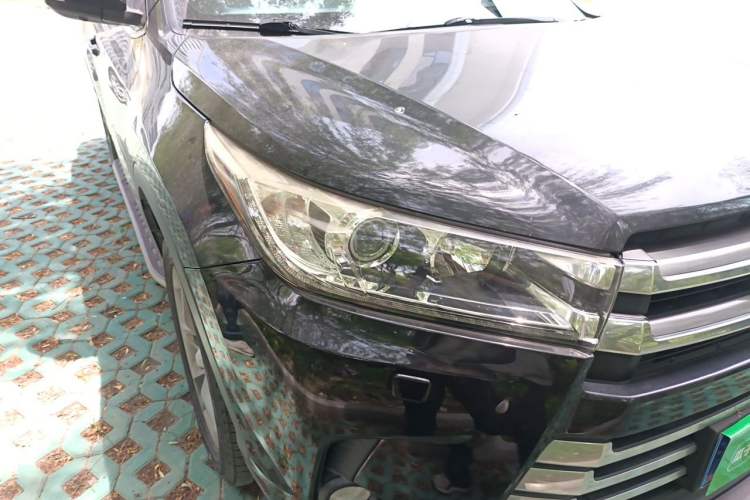 Used Toyota Highlander 2018 2.0T Four-Wheel Drive Ultimate Edition 7-Seater Emission Standard China V Right Front Headlight