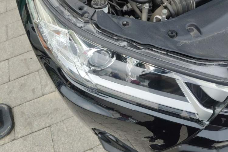 Used Toyota Highlander 2018 2.0T Two-Wheel Drive Elite Version 5 Seats China VI Standard Right Front Headlight