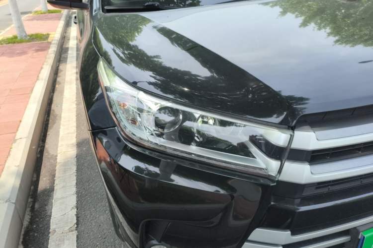 Used Toyota Highlander 2018 2.0T Four-Wheel Drive Elite Edition 7 Seats China VI Standard Right Front Headlight