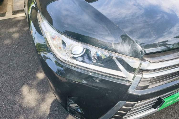 Used Toyota Highlander 2018 2.0T Four-Wheel Drive Prestige Version 7 Seats China V Emission Standard Right Front Headlight
