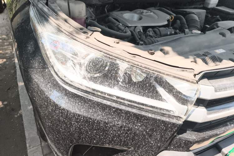 Used Toyota Highlander 2018 2.0T Four-Wheel Drive Luxury Version 7 Seats China VI Standard Right Front Headlight