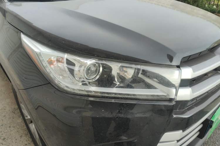 Used Toyota Highlander 2018 2.0T Four-Wheel Drive Elite Edition 7 Seats China V Standard Right Front Headlight