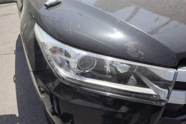 Used Toyota Highlander 2018 2.0T Four-Wheel Drive Knight Edition 7 Seats China VI Standard Right Front Headlight