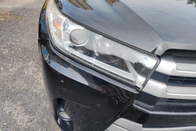 Used Toyota Highlander 2018 2.0T Four-Wheel Drive Elite Edition 7 Seats China V Standard Right Front Headlight