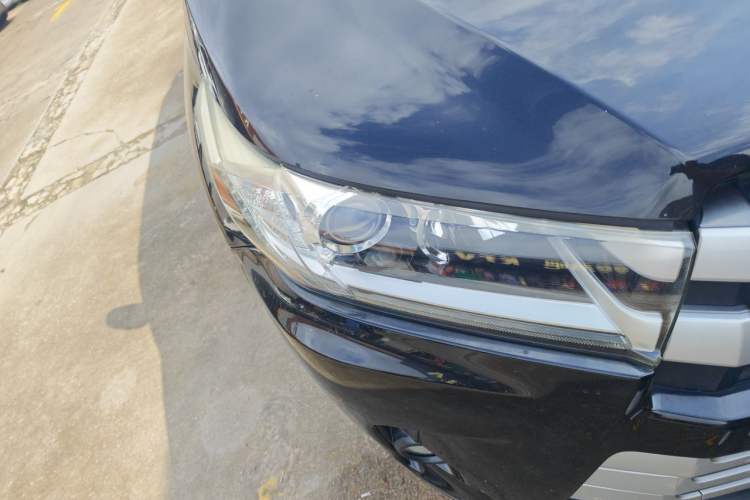 Used Toyota Highlander 2018 2.0T Four-Wheel Drive Elite Edition 7 Seats China V Standard Right Front Headlight
