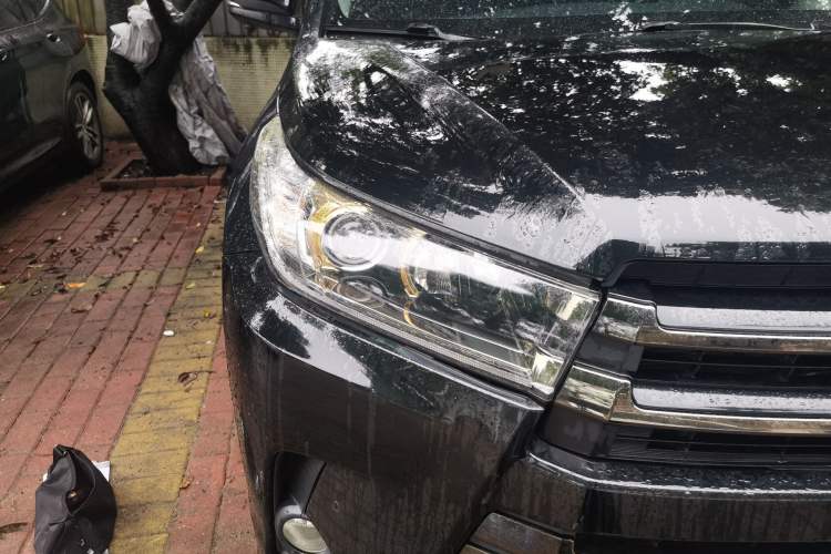 Used Toyota Highlander 2018 2.0T Four-Wheel Drive Knight Edition 7 Seats China VI Standard Right Front Headlight