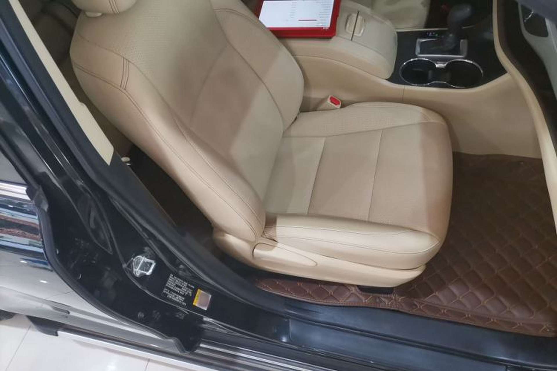 Used Toyota Highlander 2018 2.0T Two-Wheel Drive Elite Edition 7 Seats China VI Standard Right Front Seat