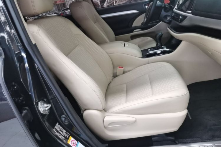 Used Toyota Highlander 2018 2.0T Four-Wheel Drive Elite Edition 7 Seats China V Standard Right Front Seat
