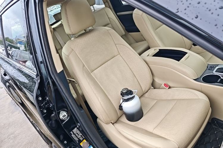 Used Toyota Highlander 2018 2.0T Four-Wheel Drive Luxury Edition 7 Seats China V Emission Standard Right Front Seat