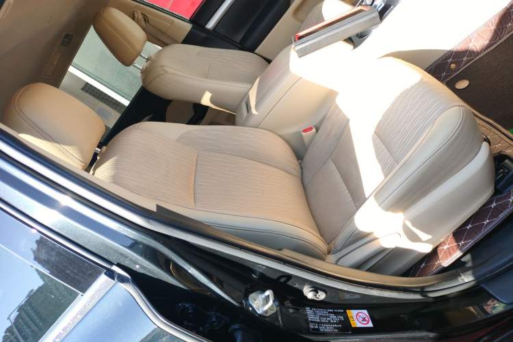 Used Toyota Highlander 2018 2.0T Two-Wheel Drive Elite Version 5 Seats China VI Standard Right Front Seat