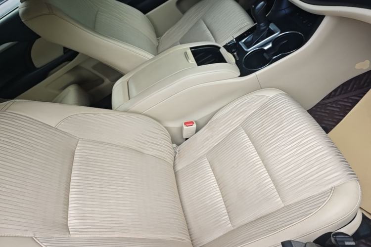 Used Toyota Highlander 2018 2.0T Four-Wheel Drive Elite Edition 7 Seats China V Standard Right Front Seat
