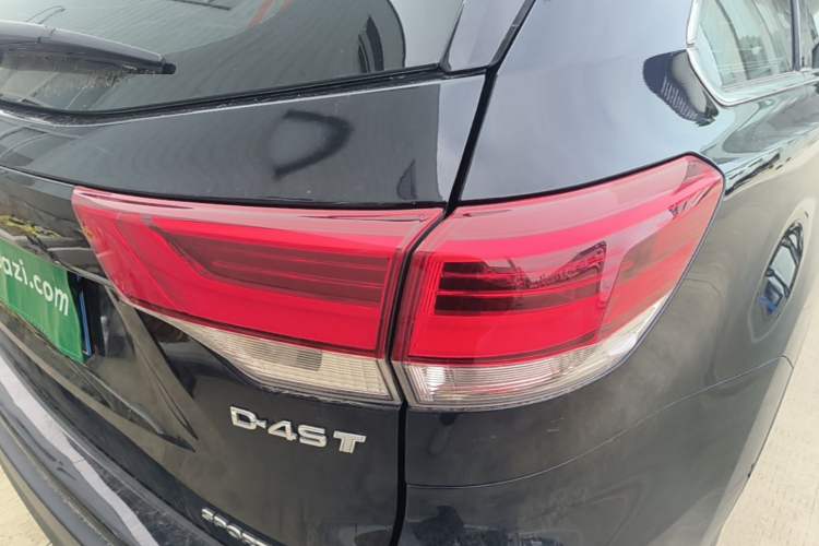Used Toyota Highlander 2018 2.0T Four-Wheel Drive Luxury Version 7 Seats China VI Standard Right Rear Taillight